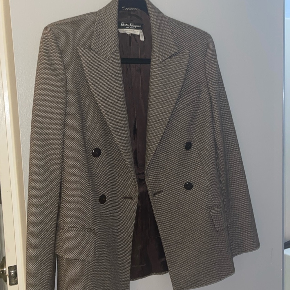 Salvatore Ferragamo Women’s Blazer size 6